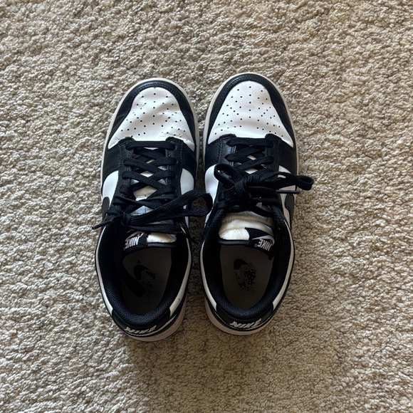 Women Nike Dunk Low Panda Sneakers - Picture 4 of 4